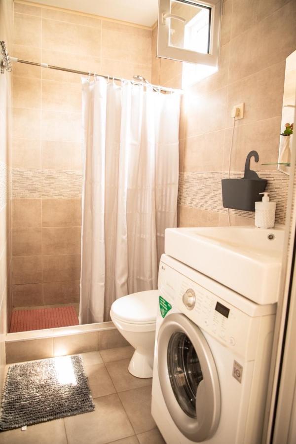 Natali Hotel Tbilisi Buitenkant foto