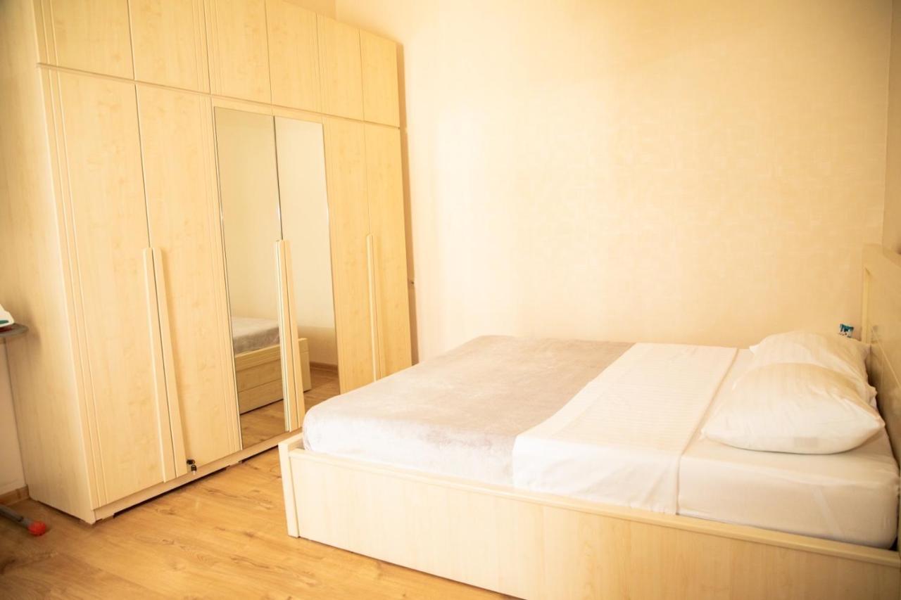 Natali Hotel Tbilisi Buitenkant foto